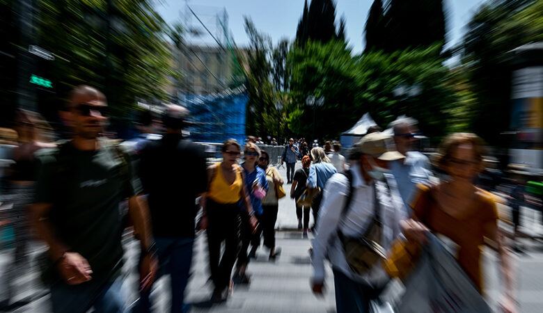 Καθηγητής δημογραφίας προειδοποιεί: Αν δεν κάνουμε κάτι το 2050 στην Ελλάδα θα είμαστε 9 εκατομμύρια