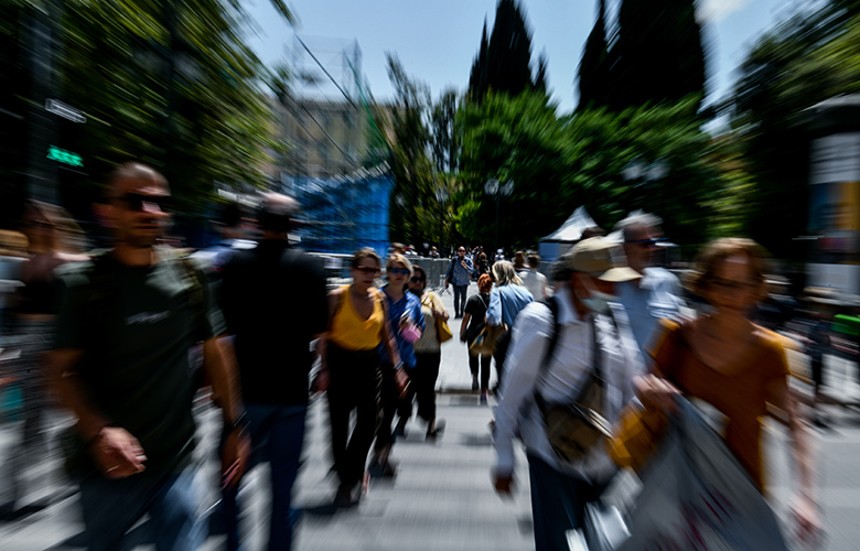 Κορονοϊός: Αυξήθηκαν τα κρούσματα και οι διασωληνωμένοι – 45 νέοι θάνατοι