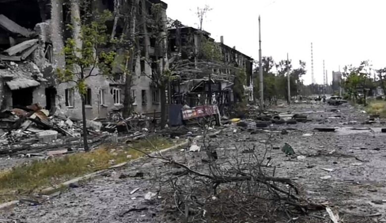 Ουκρανία: Οι ρωσικές δυνάμεις περικύκλωσαν την πόλη Λισιτσάνσκ