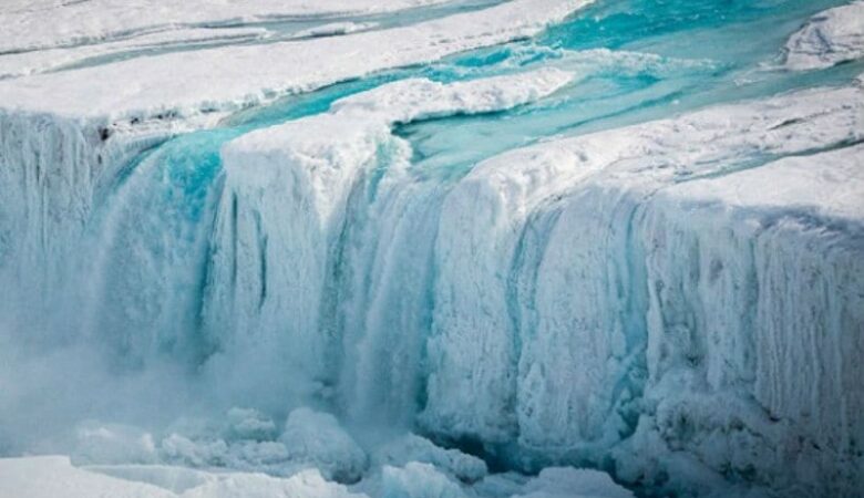 «Καμπανάκι» για νέες πανδημίες από παγιδευμένα σε παγετώνες που λιώνουν άγνωστα μικρόβια