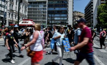 Κορονοϊός – Σαρηγιάννης: Πάνω από 300.000 τα ενεργά κρούσματα – Αυτή την εβδομάδα η κορύφωση