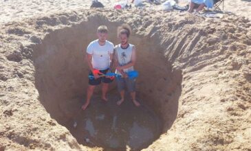TikTok: Η νέα πρόκληση με το σκάψιμο τρυπών σε παραλίες της Φλόριντα