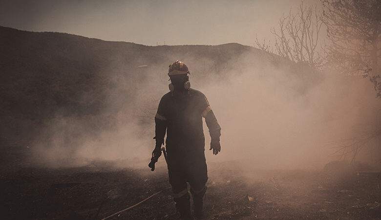 Μεγάλη φωτιά στο Πόρτο Γερμενό: Προσαγωγή υπόπτου για εμπρησμό – Είχε μπουκάλι με εύφλεκτο υλικό