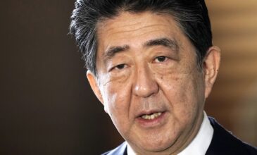 Ιαπωνία: Κατέληξε μετά την δολοφονική επίθεση ο πρώην πρωθυπουργός Σίνζο Άμπε