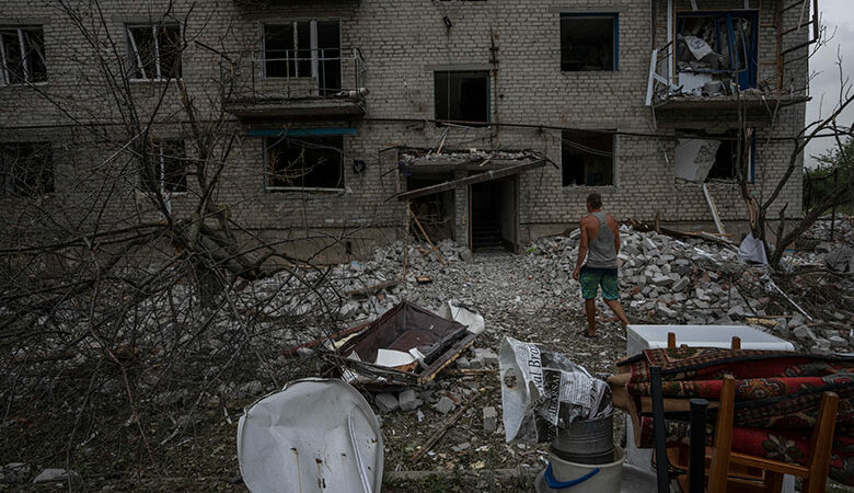 Ουκρανία: Οι Ρώσοι σφυροκοπούν αδιάκοπα το Ντονέτσκ