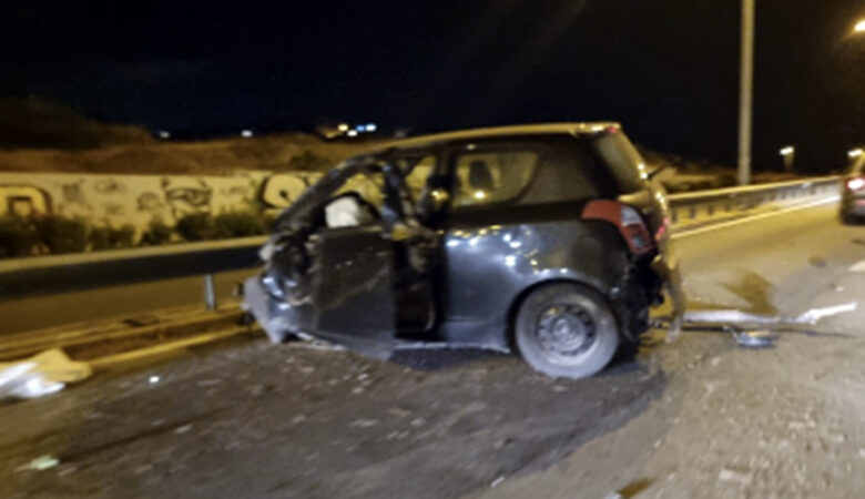 Τροχαίο στη λεωφόρο Μαραθώνος: Σκοτώθηκε 34χρονος που χτύπησε σε δέντρο και κατέληξε στις μπαριέρες