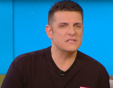 Χρίστος Αντωνιάδης: Ο Θέμης Αδαμαντίδης στην δουλειά είναι πρόβατο – Ούτε παραξενιές, ούτε τίποτα