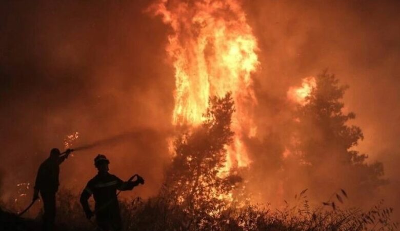 Ρέθυμνο: Για τέταρτο βράδυ δίνεται «μάχη» με τις φλόγες – Νέα εστία φωτιάς στην Κρύα Βρύση