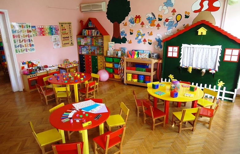 Νηπιαγωγός λιποθύμησε στον Πύργο – Την βρήκε ένας γονέας όταν άκουσε το κλάμα των παιδιών