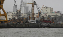 Ινδία: Ρωσικό πλοίο με στρατιωτικό φορτίο είνει «υπό κράτηση» στο λιμάνι Κοτσί