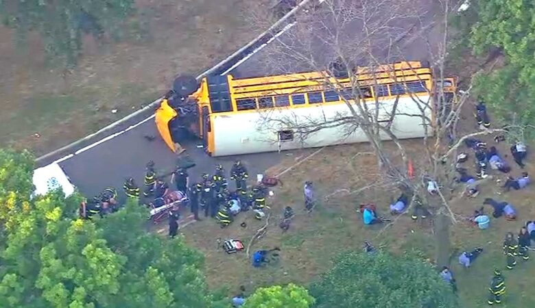 ΗΠΑ: Ανατράπηκε σχολικό λεωφορείο στη Νέα Υόρκη – 36 τραυματίες