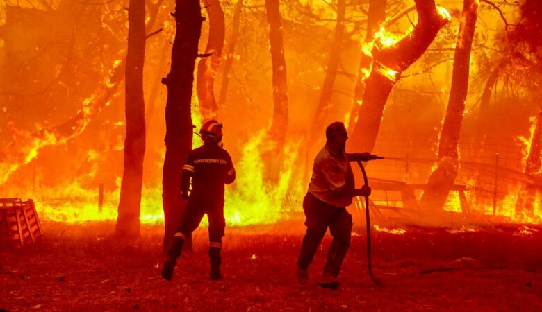 Μεγάλη φωτιά σε εξέλιξη στο Κομπότι Άρτας