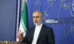Ιράν: Στον Ρούσντι τα ρίχνει η Τεχεράνη για την επίθεση που δέχθηκε ο συγγραφέας