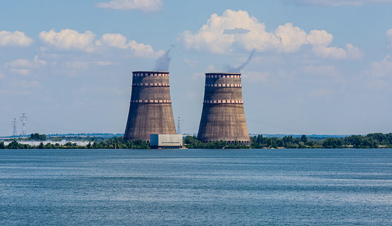 Οι Ρώσοι λένε πως η Ουκρανία βομβαρδίζει κοντά στον πυρηνικό σταθμό της Ζαπορίζια