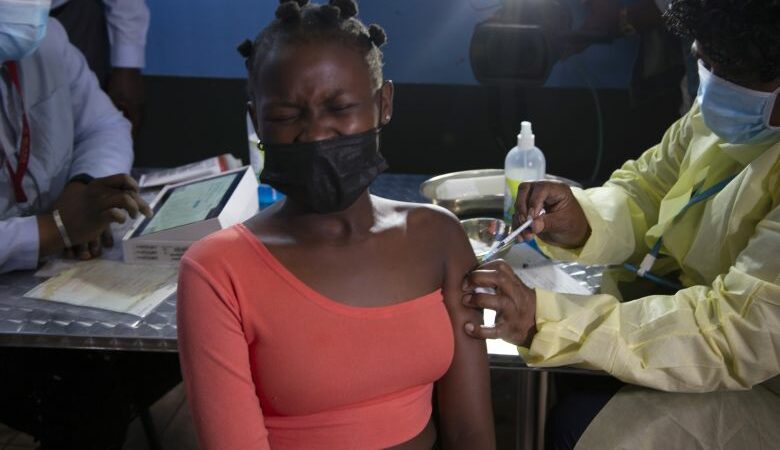 Κορονοϊός: Η εμβολιαστική κάλυψη στις φτωχές χώρες έφτασε το 50%