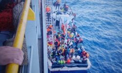 Ρόδος: Προφυλακίστηκαν δύο Τούρκοι υπήκοοι για το ναυάγιο με τους δεκάδες αγνοούμενους μετανάστες
