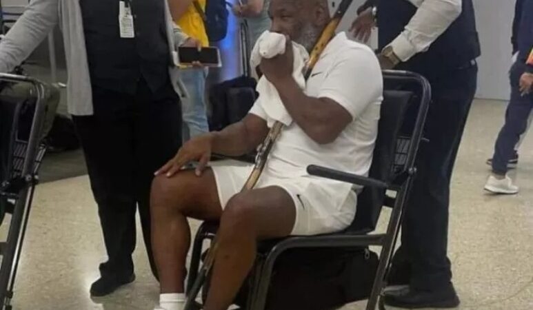 Ο Μάικ Τάισον εμφανίστηκε με αναπηρικό αμαξίδιο στο αεροδρόμιο του Μαϊάμι