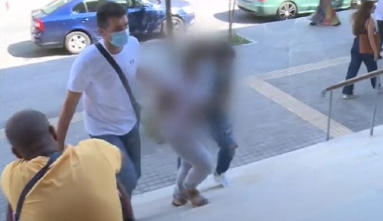 Θεσσαλονίκη: Για απόπειρα ανθρωποκτονίας διώκεται η 25χρονη που μαχαίρωσε 27χρονη