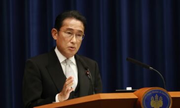 Κόλλησε κορονοϊό ο πρωθυπουργός της Ιαπωνίας