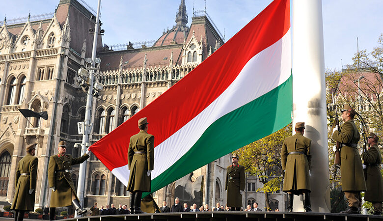 Η Ουγγαρία επικρίνει τον Ζελένσκι για τη στάση του στο περιστατικό με την πτώση του πυραύλου στην Πολωνία