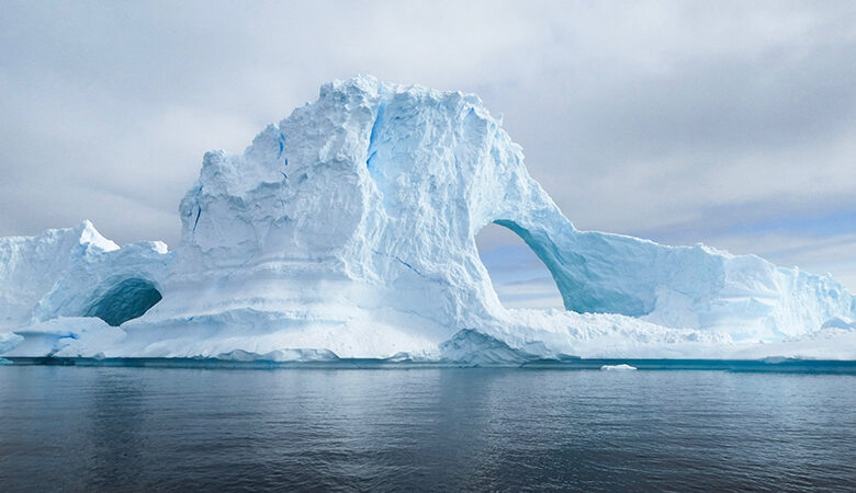 Το ένα τρίτο των παγετώνων παγκόσμιας κληρονομιάς της Unesco θα εξαφανιστεί ως το 2050