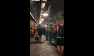 Εκατοντάδες επιβάτες τρένου έμειναν εγκλωβισμένοι στη σήραγγα της Μάγχης