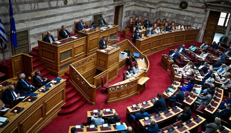 Βουλή: Τι περιλαμβάνει ο νέος προϋπολογισμός που ψηφίζεται σήμερα