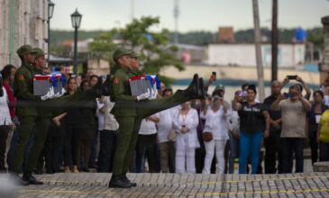 Η Κούβα ζήτησε βοήθεια από τις ΗΠΑ για την απορρύπανση μετά τη φονική πυρκαγιά σε αποθήκη καυσίμων