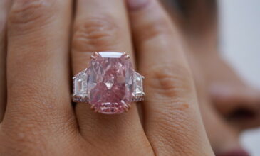 Έδωσαν αμύθητη περιουσία για το σπάνιας ομορφιάς ροζ διαμάντι «Williamson Pink Star»