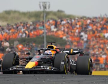 Formula 1: Θριαμβευτής ο Μαξ Φερστάπεν και στο «σπίτι» του στην Ολλανδία