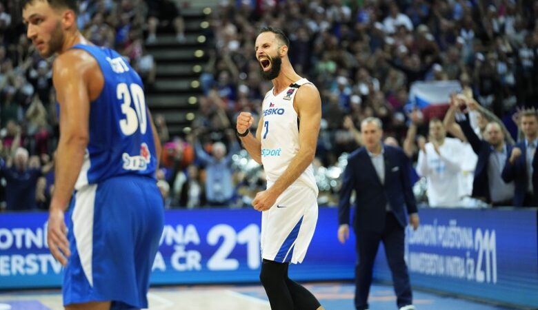 Ευρωμπάσκετ: Η Τσεχία αντίπαλος της Εθνικής Ελλάδας στους «16»
