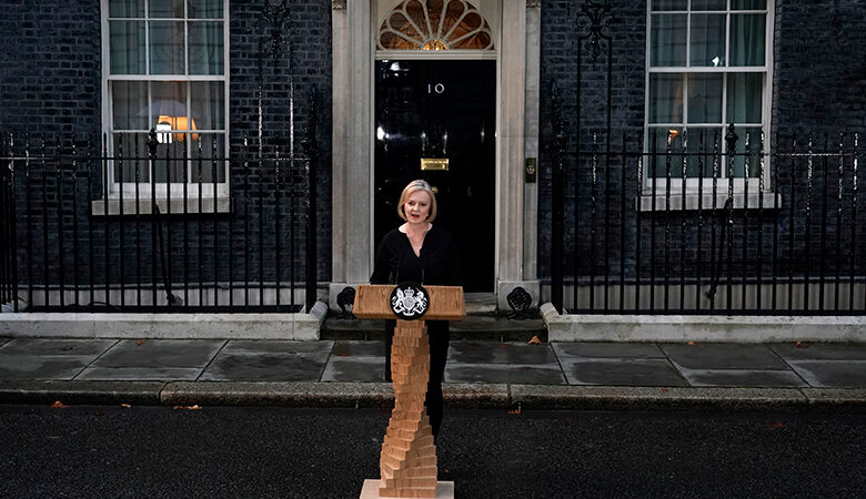 Βρετανία: Η Λιζ Τρας έσπασε το… ρεκόρ μικρότερης θητείας στην πρωθυπουργία – Η λίστα με τους βραχυβιότερους κυβερνήτες του Ηνωμένου Βασιλείου