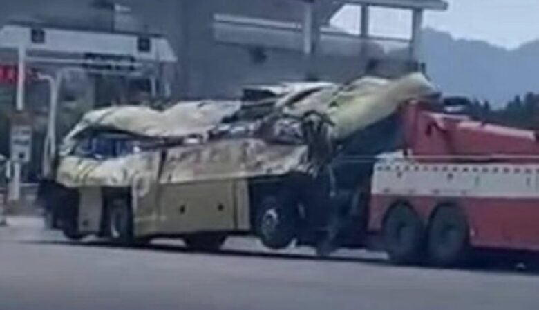 Κίνα: Τραγωδία με 27 νεκρούς σε τροχαίο με λεωφορείο