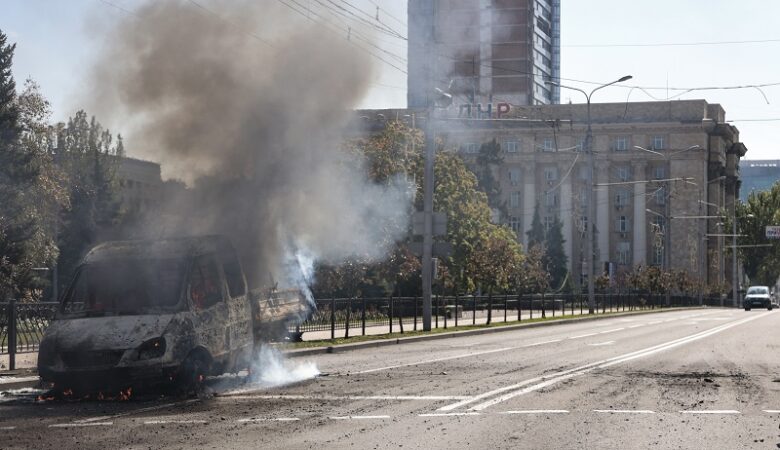 Ουκρανία: Δεκατρείς άμαχοι σκοτώθηκαν από ουκρανικό πλήγμα στο Ντονέτσκ