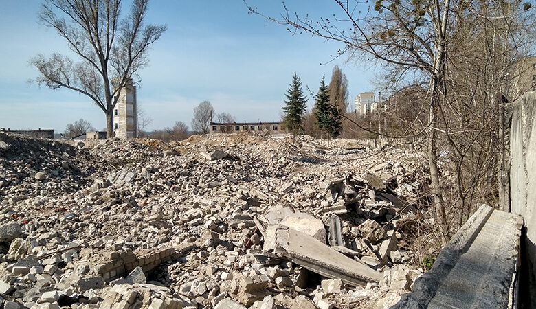 Ουκρανία:146 πτώματα έχουν εκταφεί μέχρι στιγμής από τον ομαδικό τάφο στο Ιζιούμ