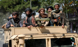 Αφγανιστάν: Οι Ταλιμπάν σκότωσαν δύο γυναίκες κατά τη διάρκεια ερευνών σε σπίτια στη Χελμάντ