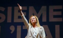 Ιταλία – Τζόρτζια Μελόνι: Ποια είναι η 45χρονη ακροδεξιά πολιτικός που θα γίνει η επόμενη πρωθυπουργός
