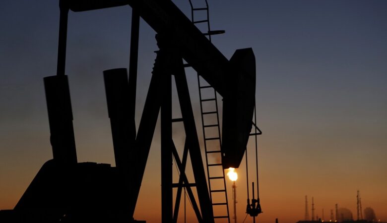 Ενεργειακή κρίση: Η Ρωσία θα προτείνει στον ΟΠΕΚ μείωση της παραγωγής πετρελαίου κατά 1 εκατ. βαρέλια ημερησίως