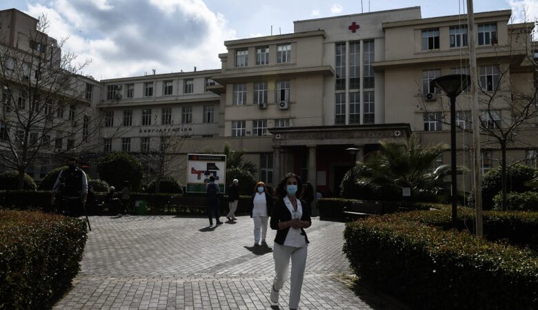 Πολυτεχνειούπολη: Συναγερμός στην ΕΛ.ΑΣ. – Ομάδα ατόμων στον «Ερυθρό Σταυρό» για τον 30χρονο Αλβανό κακοποιό