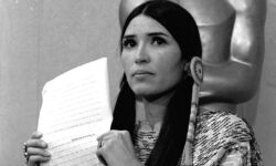 Sacheen Littlefeather: Πέθανε η Iνδιάνα ηθοποιός, η οποία είχε αρνηθεί το Όσκαρ για λογαριασμό του Μάρλον Μπράντο