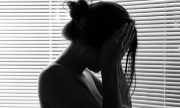Revenge porn στον Βόλο: Διαπόμπευσε τη σύντροφό του επειδή τον χώρισε