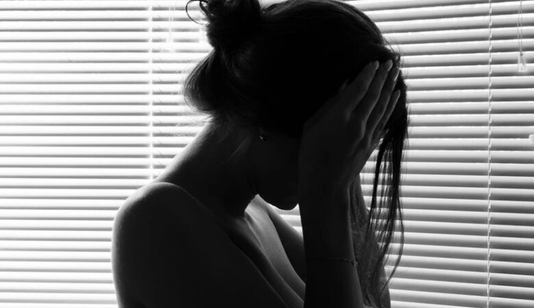 Πάτρα – revenge porn: «Η κόρη μου δεν τρώει και κλαίει συνέχεια» – Συγκλονίζει μητέρα θύματος