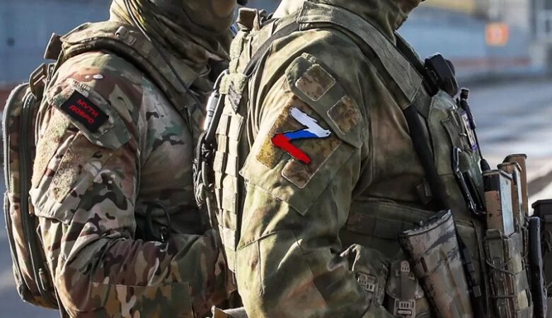 Ουκρανία: Στην Μαριούπολη οι κατακτητές άρχισαν να επιστρατεύουν ντόπιους στον ρωσικό στρατό