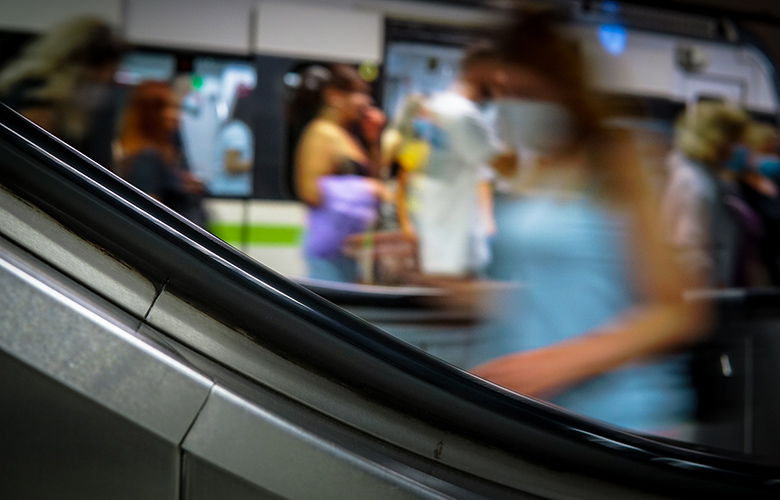 Συναγερμός μετά από πτώση ατόμου στον σταθμό του Αγίου Αντωνίου
