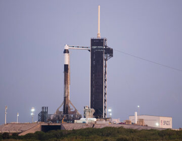 Εκτοξεύτηκε ο πύραυλος της SpaceX που μεταφέρει τέσσερις αστροναύτες στον Διεθνή Διαστημικό Σταθμό