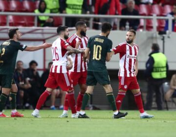 Europa League: «Ναυάγιο» του Ολυμπιακού στον Πειραιά – Βαριά ήττα με 3-0 από την Καραμπάγκ