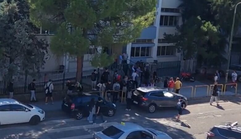 Αγρίνιο: Μαθητές και εξωσχολικοί χτύπησαν καθηγητές και απείλησαν άλλους μαθητές