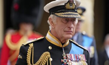 «Kεραυνός εν αιθρία» στο Ηνωμένο Βασίλειο από την αποκάλυψη για τον Κάρολο: «Ο βασιλιάς έχει καρκίνο» – Γιατί ο 75χρονος αποφάσισε να μιλήσει για το θέμα