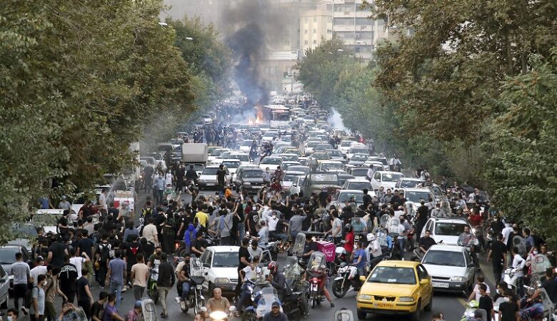 Ιράν: Έξαλλο το καθεστώς με την υποστήριξη του Αμερικανού πρόεδρου στις διαδηλώσεις