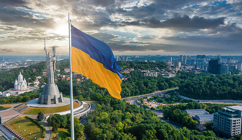 Η Ουκρανία καταδικάζει την κήρυξη από τον Πούτιν στρατιωτικού νόμου σε τέσσερις κατεχόμενες περιοχές